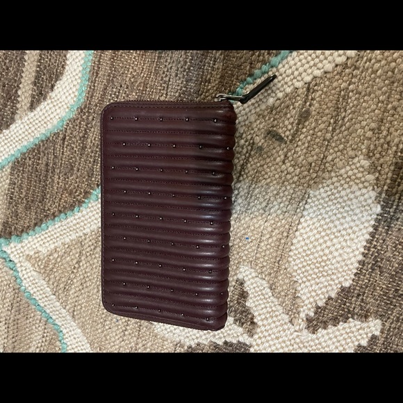 I’m selling a beautiful coach bag/matching wallet - Picture 9 of 14